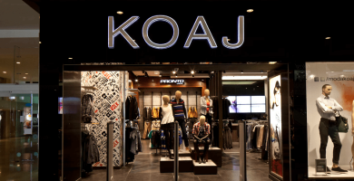 ¿Cuál es la dirección de la tienda Koaj en Bogotá?
