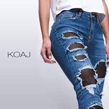 ¿Cuál es la variedad de ropa disponible en la marca Koaj?